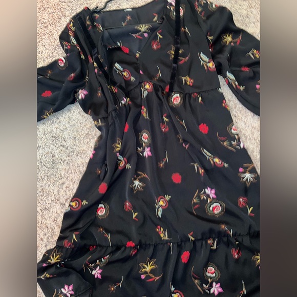 Floral silk dress - Picture 2 of 3